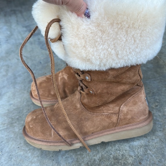 Furry UGG - Picture 6 of 9